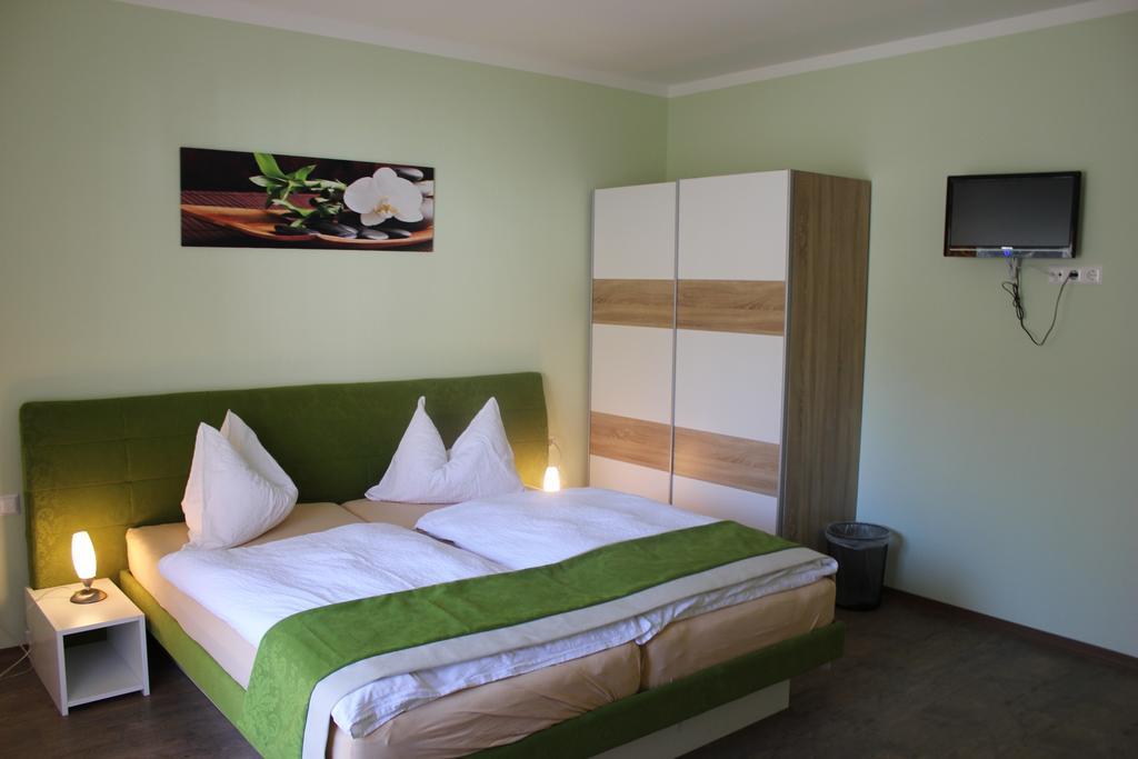 Gasthof Zum Mohrn Oberwoelz Stadt Quarto foto